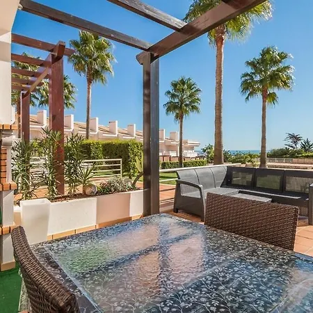 Fantastic Townhouse With Pool And Sea Views * 알부페이라