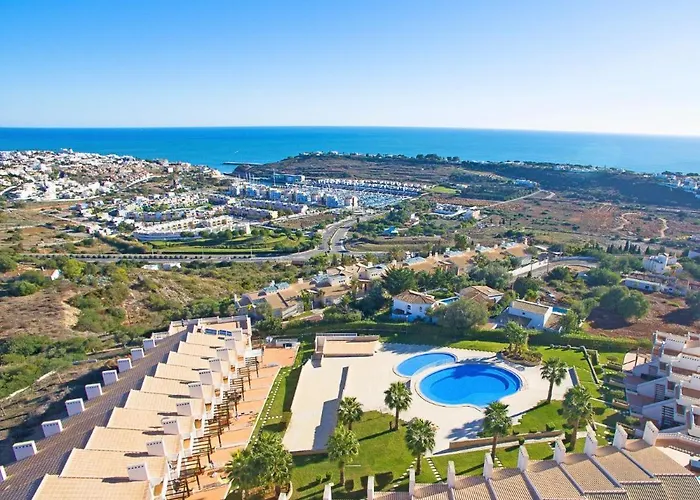 Tatil Evi Fantastic Townhouse With Pool And Sea Views Albufeira