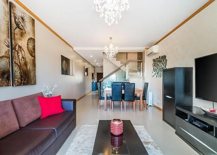 Fantastic Townhouse With Pool And Sea Views Semesterbostad *