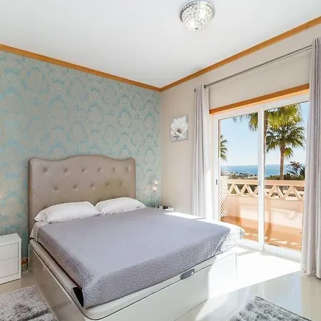 Fantastic Townhouse With Pool And Sea Views Feriehus Albufeira