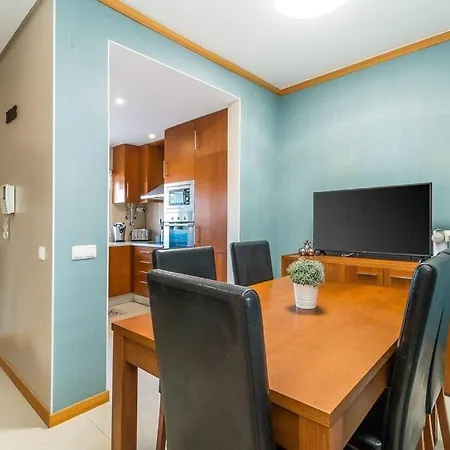 Feriehus Fantastic Townhouse With Pool And Sea Views *