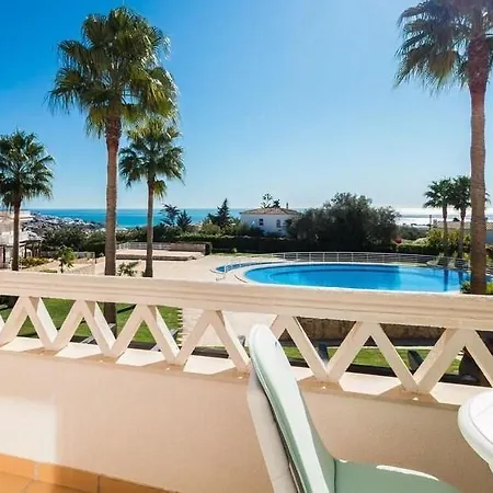 Fantastic Townhouse With Pool And Sea Views Feriehus *